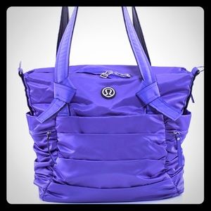 Lululemon Triumphant Tote in Persian Purple